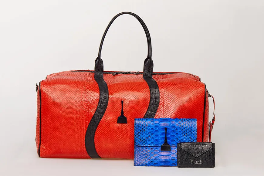 ON THE GO Duffle Bag in Red