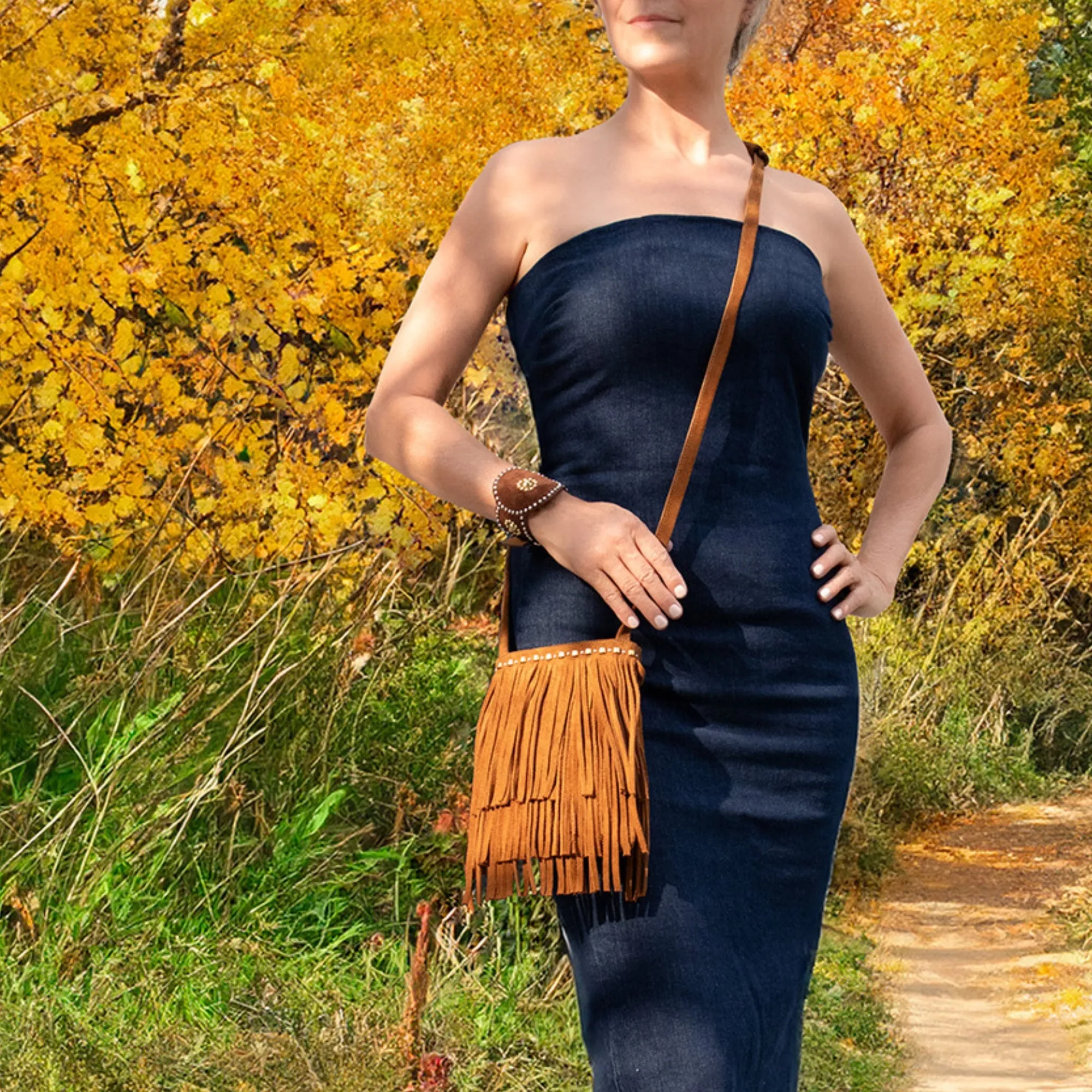 Pom Pom Fringe Messenger