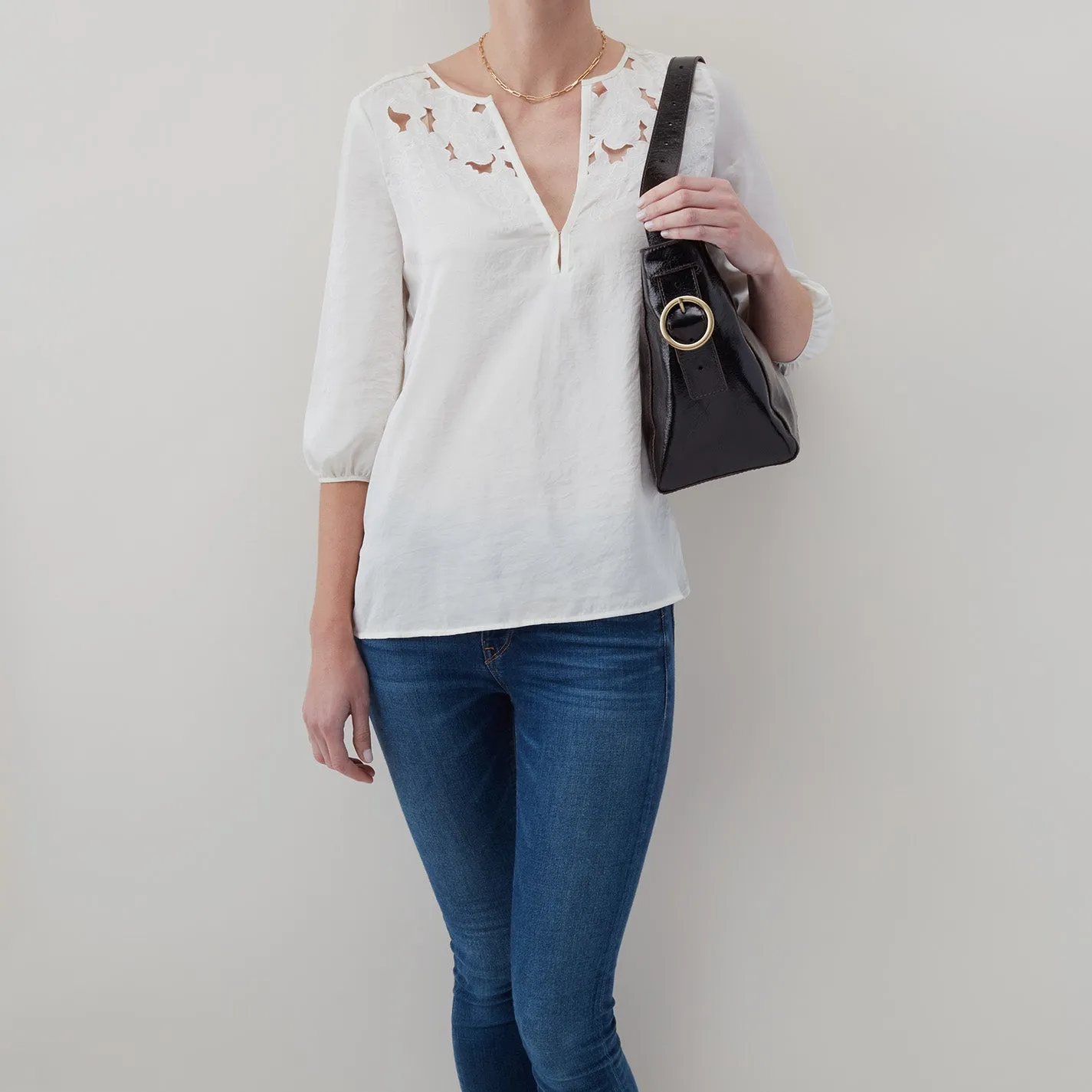 Render Shoulder Bag In Polished Leather - Winterberry