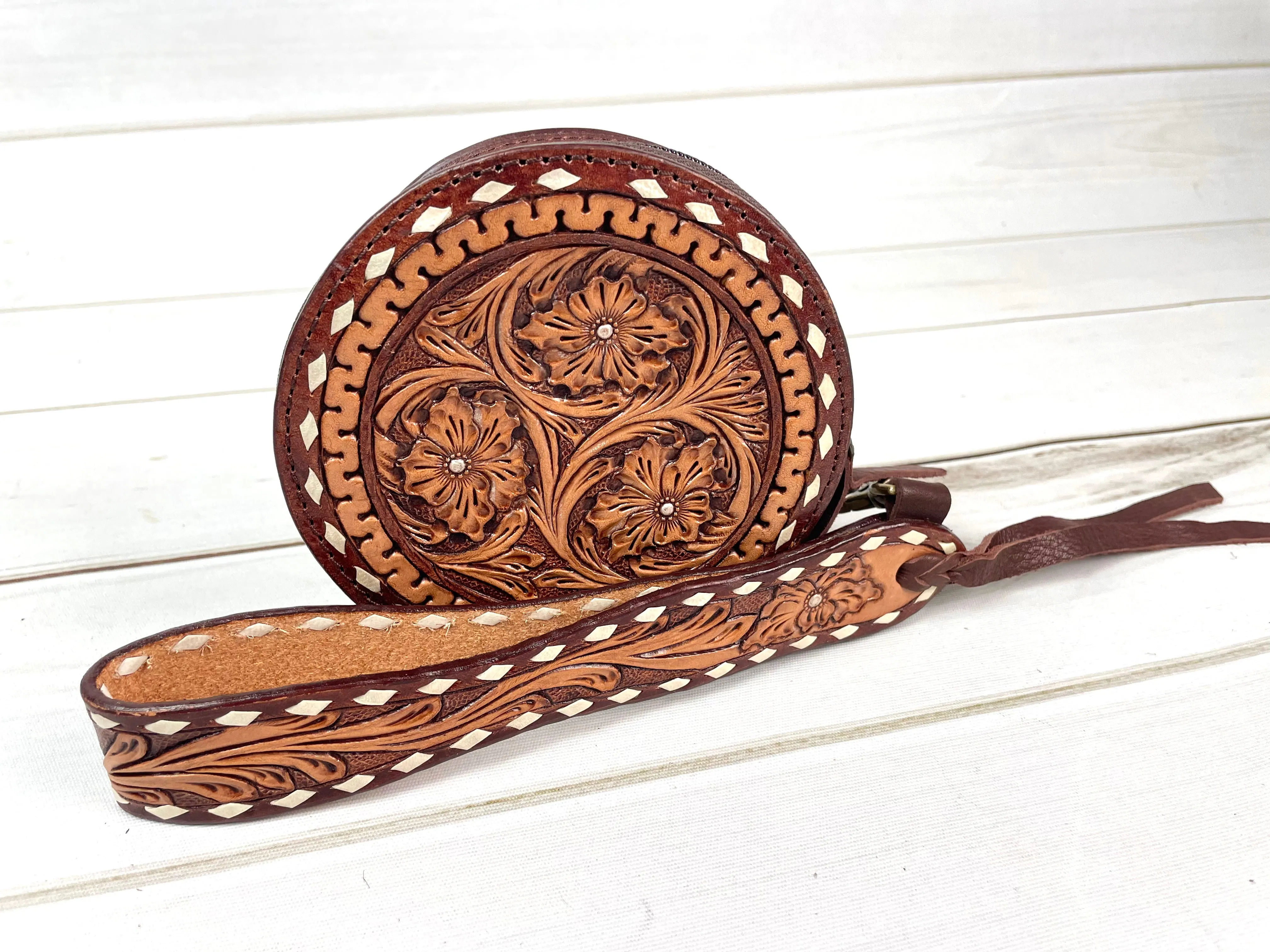 Round Leather Small Wristlet Bag