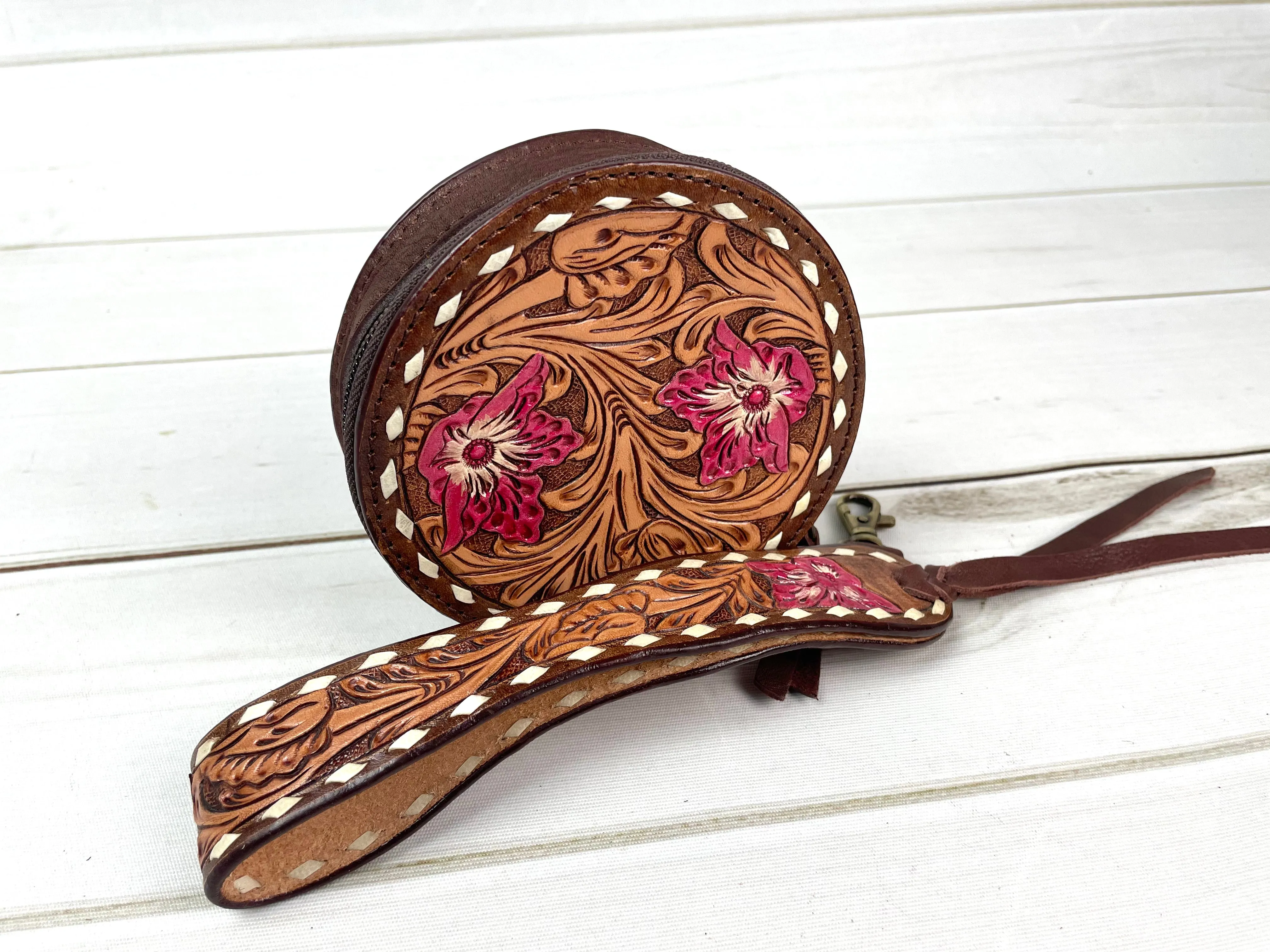 Round Leather Small Wristlet Bag