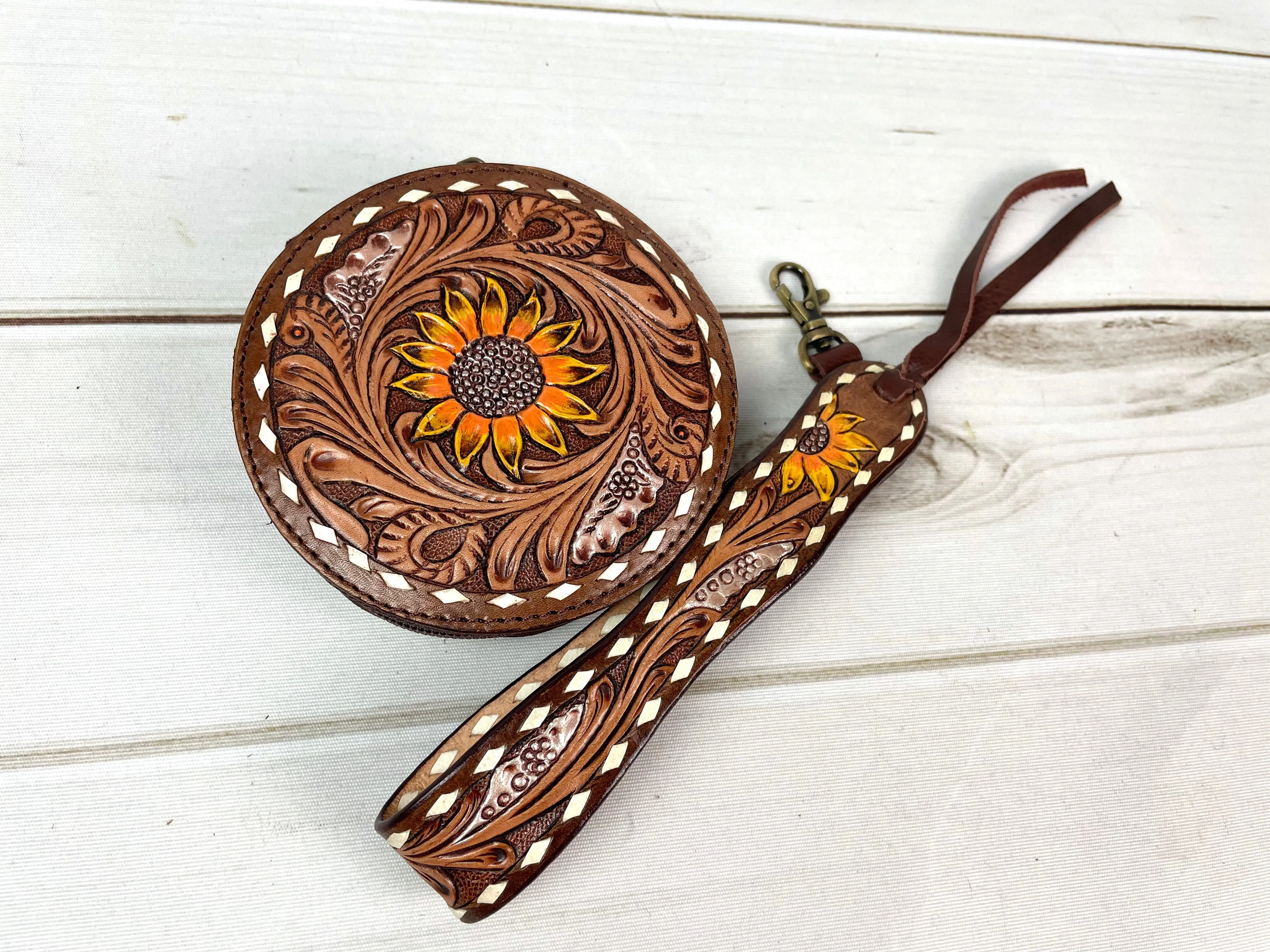 Round Leather Small Wristlet Bag