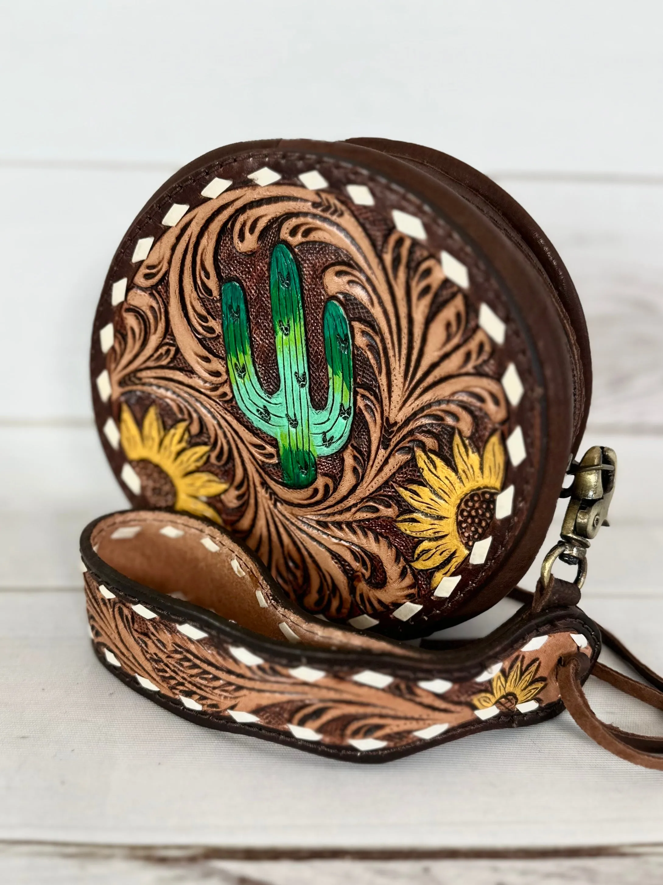 Round Leather Small Wristlet Bag