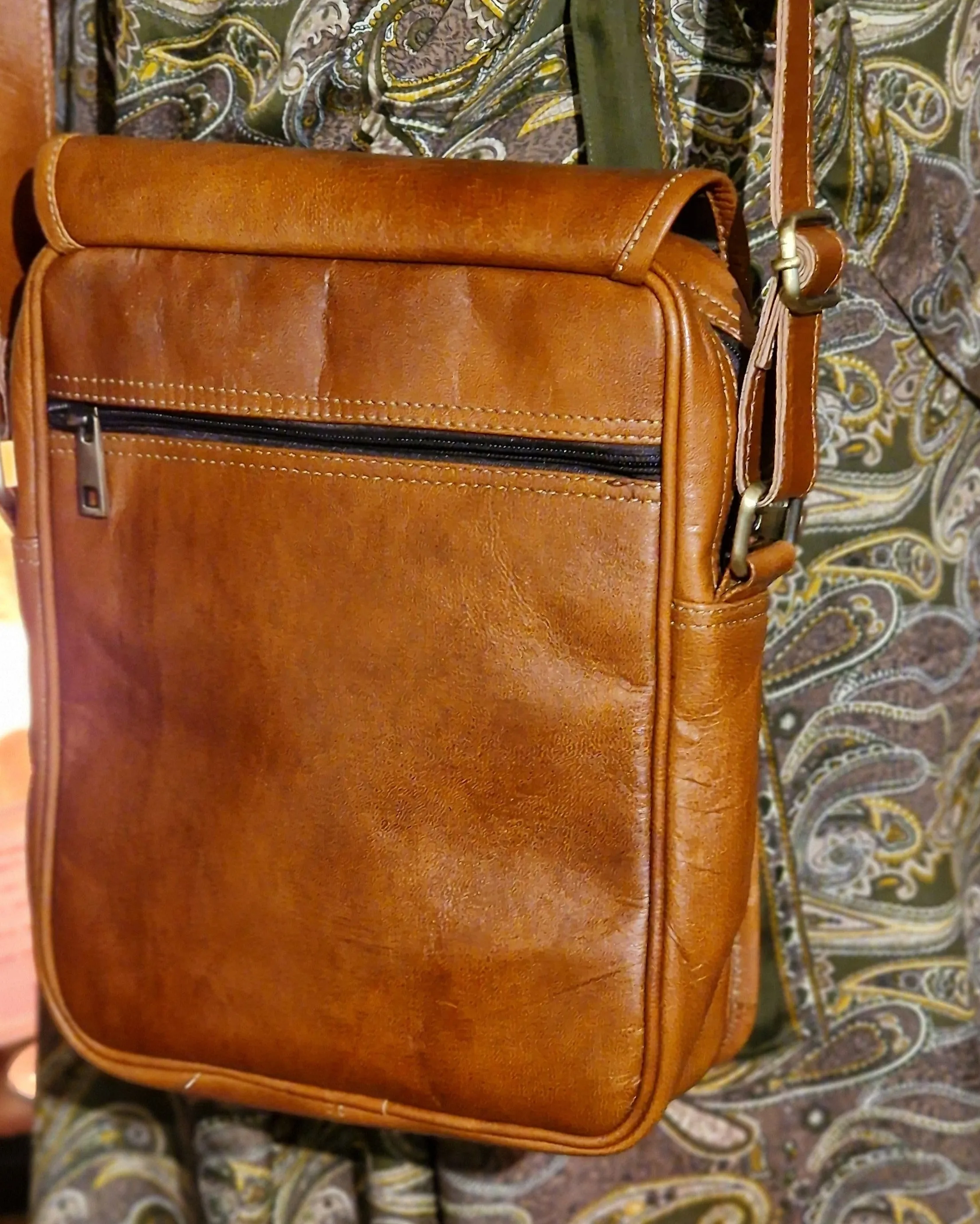 Rustic Tan Leather Small Messenger Bag