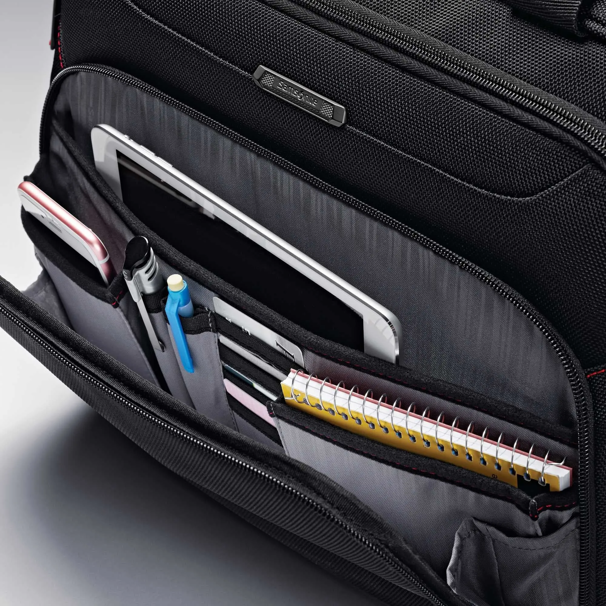 Samsonite Xenon 3.0 Single Gusset Techlocker Briefcase