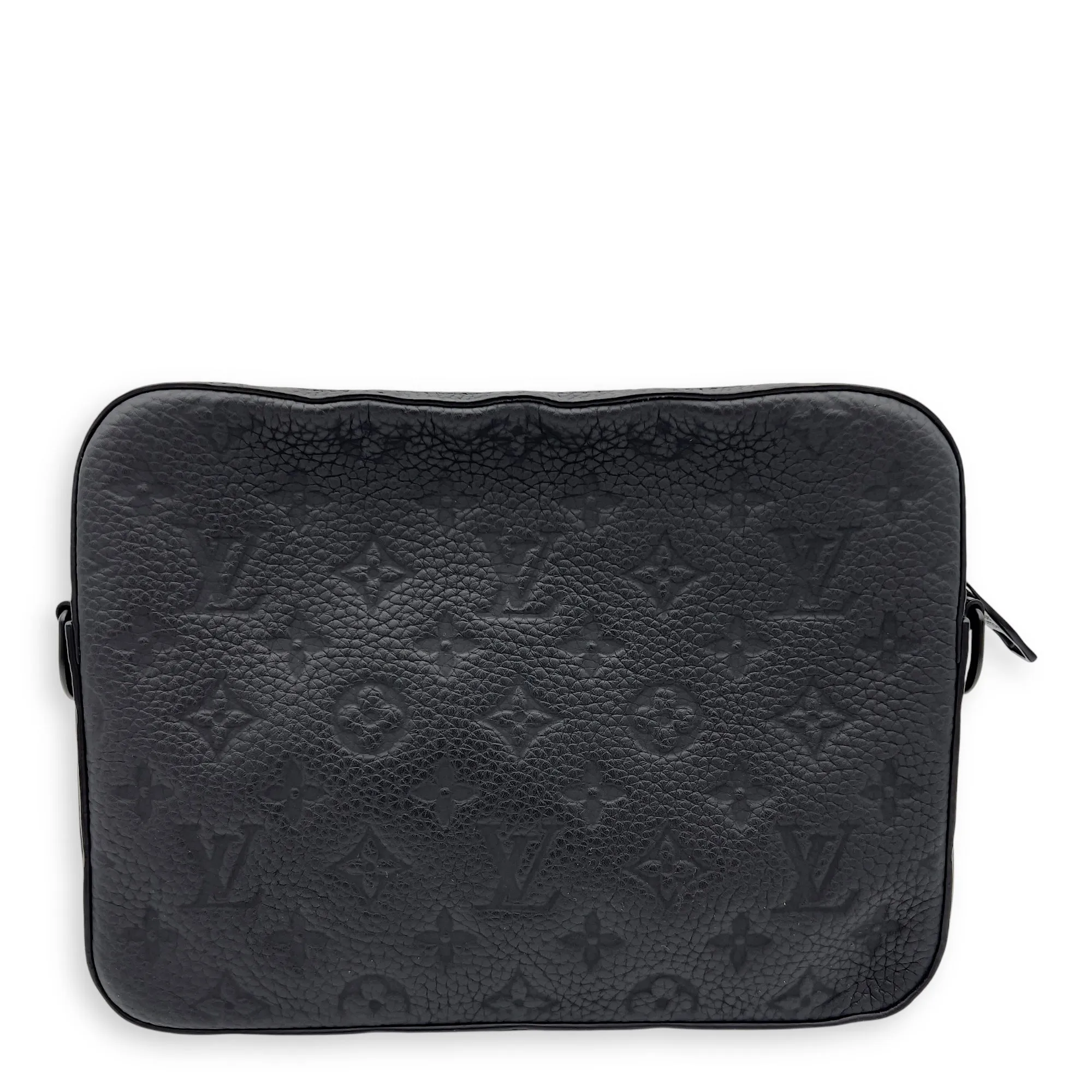 Steamer Black Messenger in Taurillon Leather, Lacquered Metal hardware