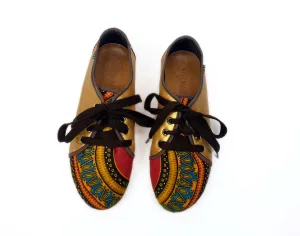 Stegmann gold and fabric laceup shoes size 7