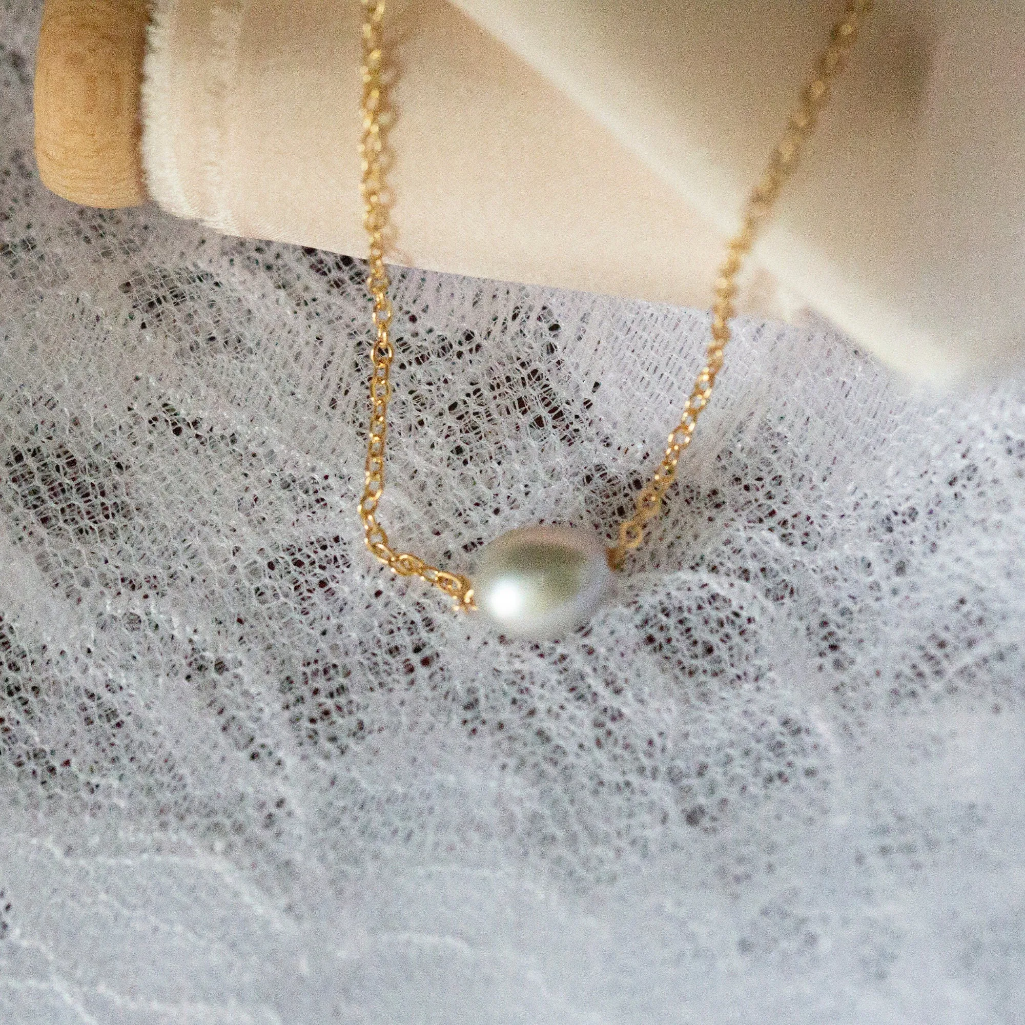 Student Gift to Teacher, Necklace for Teacher, Pearl Necklace, Teacher Appreciation Gift, Necklace for Teacher, Teacher Jewelry Gift