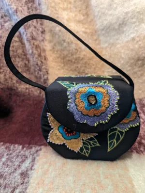 Vintage - Black Floral Bag