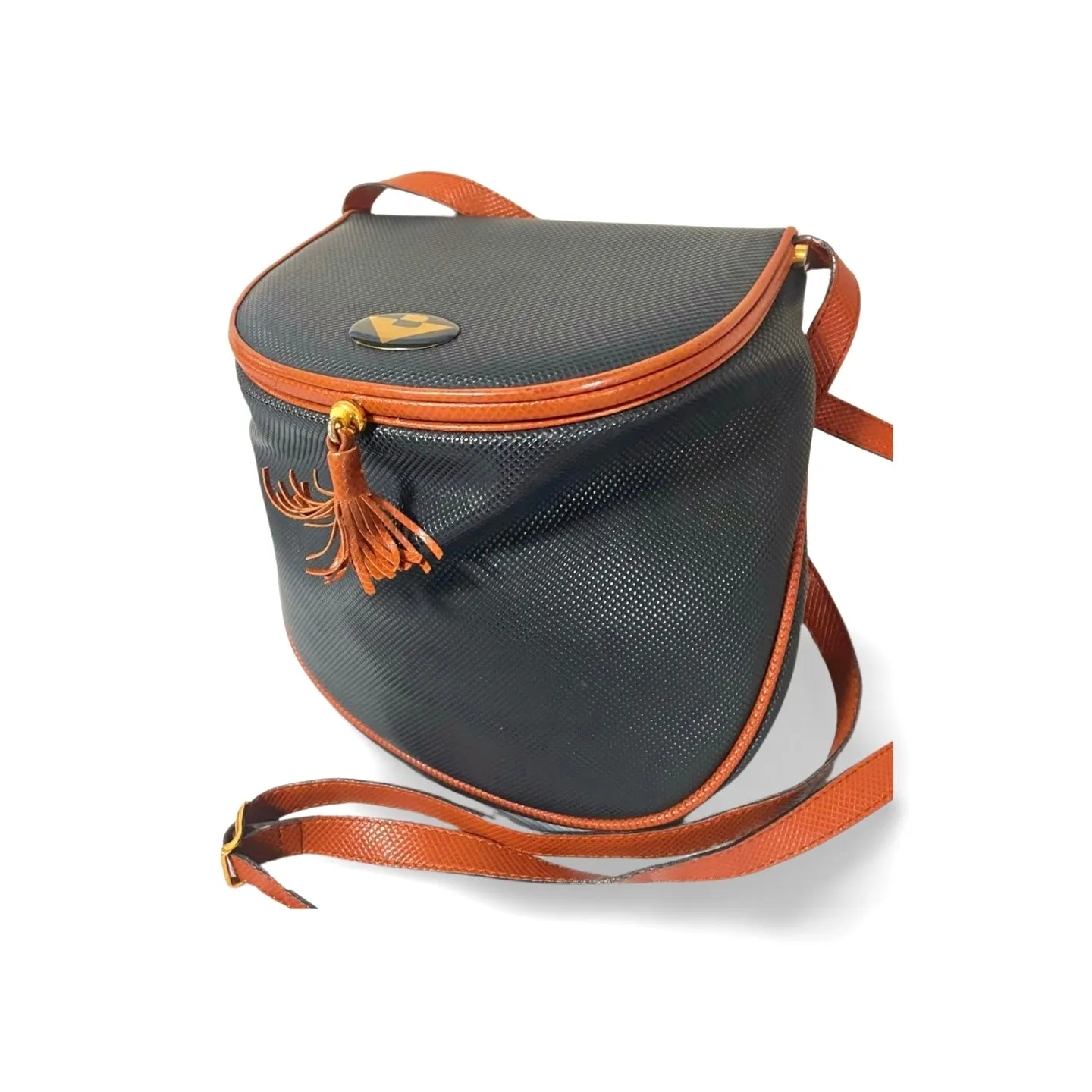 Vintage Bottega Veneta fisherman style black and brown shoulder bag with fringe at front. Popular design bag from the old era. 060723ac2