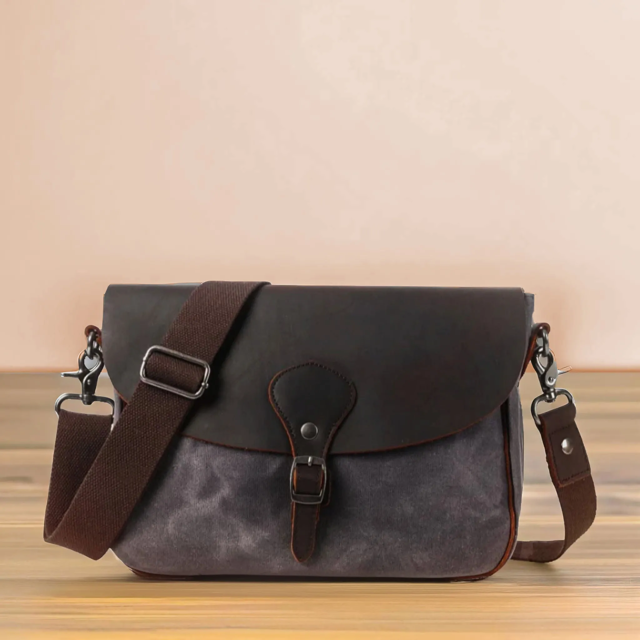 Vintage Crossbody Bag | Mount Hood