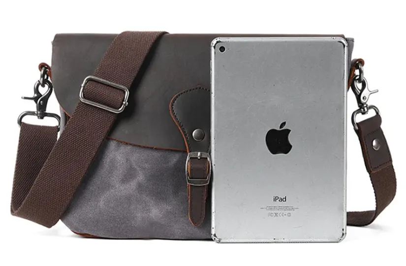 Vintage Crossbody Bag | Mount Hood