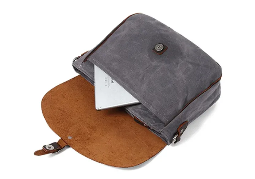 Vintage Crossbody Bag | Mount Hood