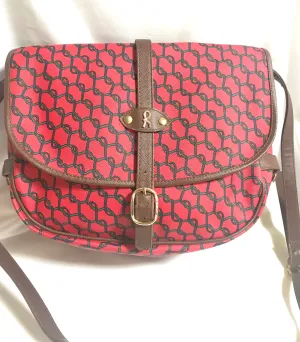 Vintage Roberta di Camerino red and brown saumur messenger shoulder bag with leather trimmings with R logo motif.  Made in USA. 060711r2
