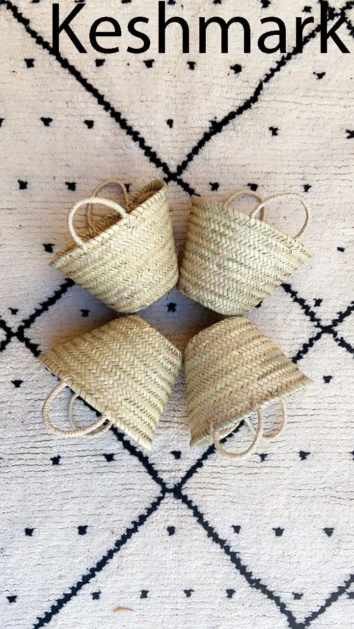 Wedding gift Personalized mini straw basket, bridal bags,customized straw bag, custom beach bag,straw tote,beach straw bags,embroidered bags