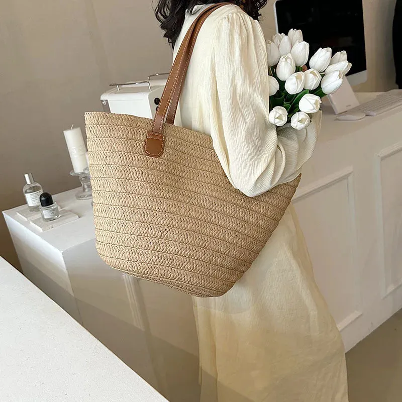 Women's Large Capacity Straw Woven Shoulder Bag