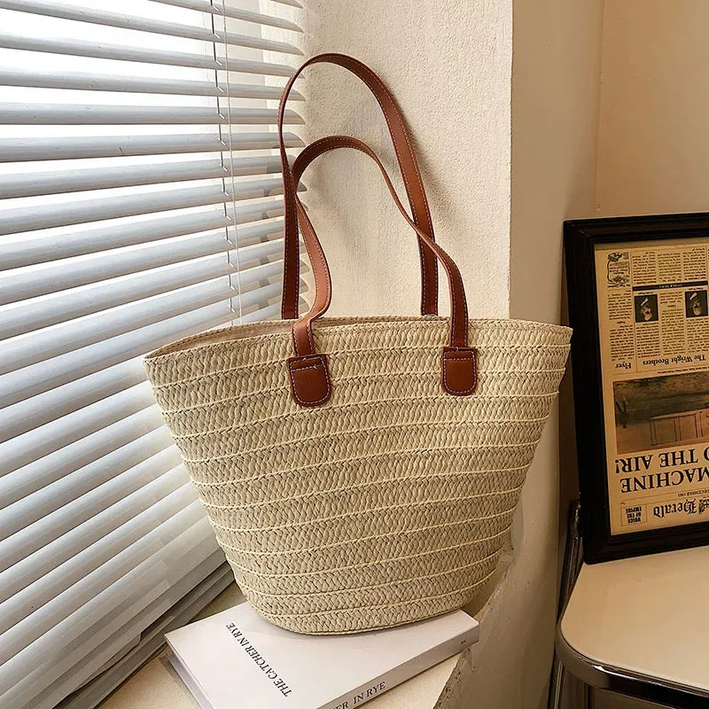 Women's Large Capacity Straw Woven Shoulder Bag