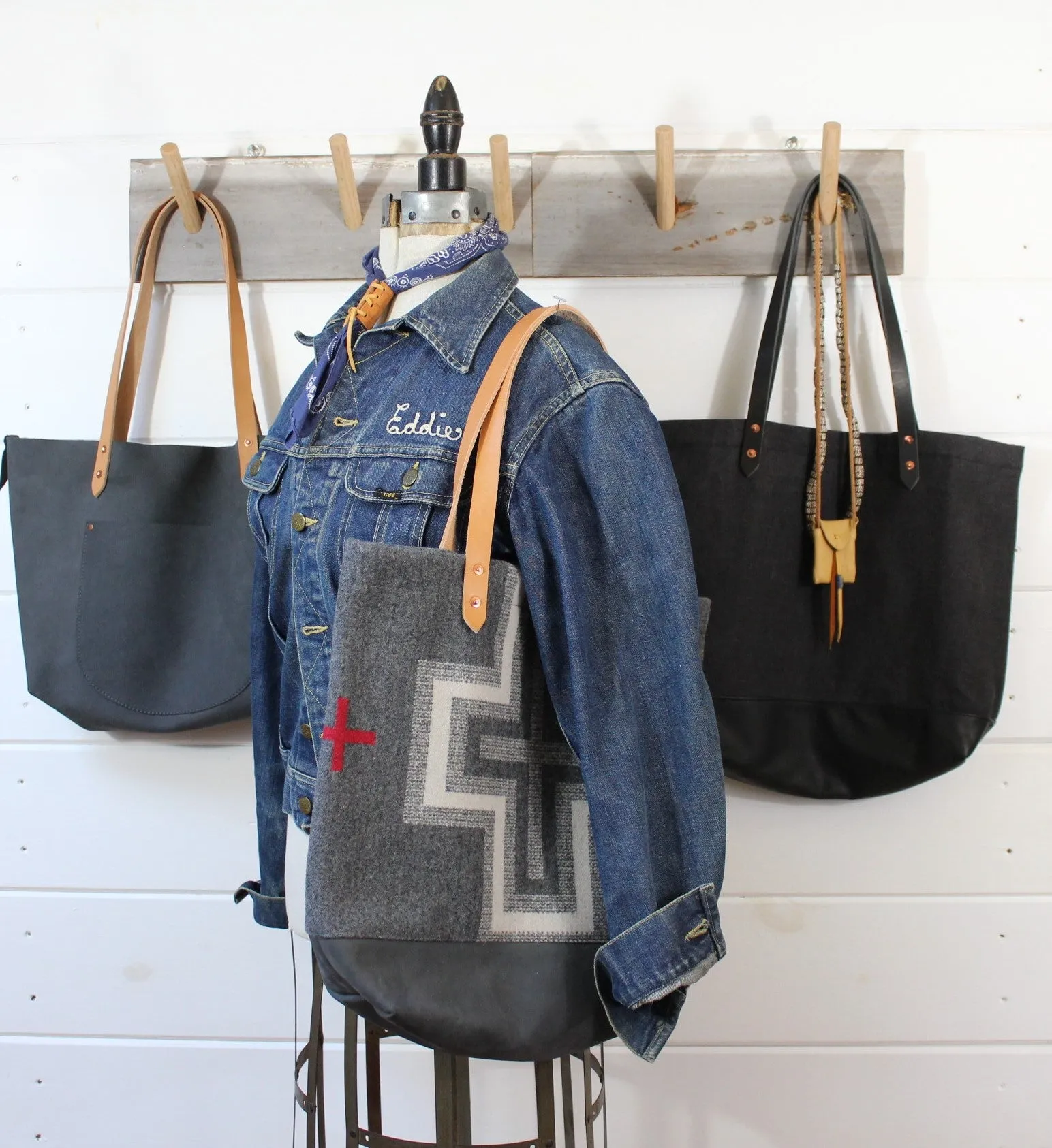 Wool Blanket   Leather Tote
