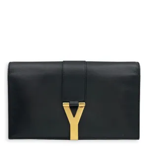 Y 22cm Black Clutch On Chain in Calfskin, Gold hardware