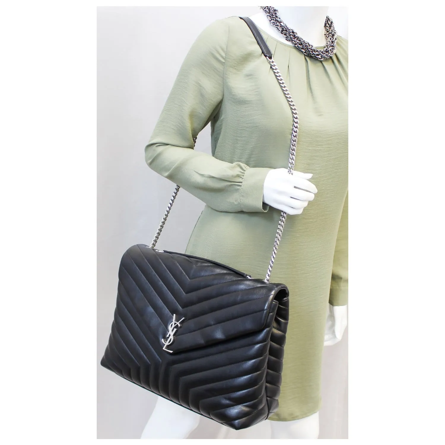 YVES SAINT LAURENT Large Loulou Calfskin Matelasse Chain Shoulder Bag